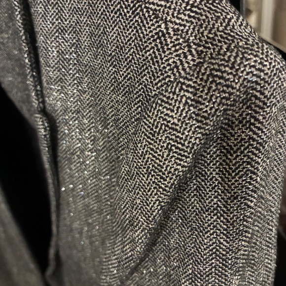 Vow Herringbone Blazer In Silver - Picture 6 of 7